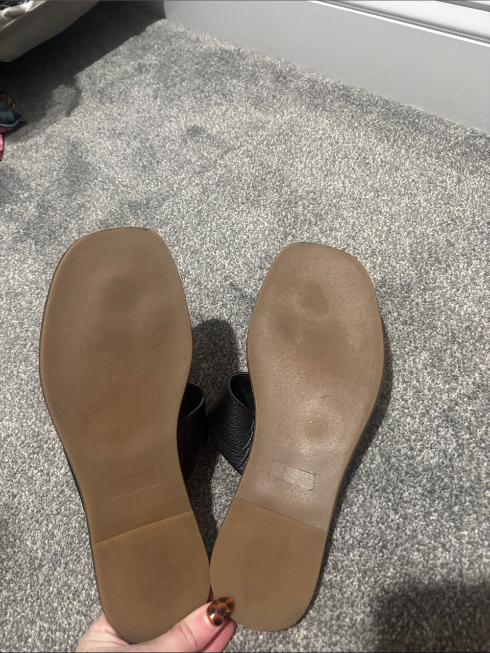 Sandals - Picture 2 of 3